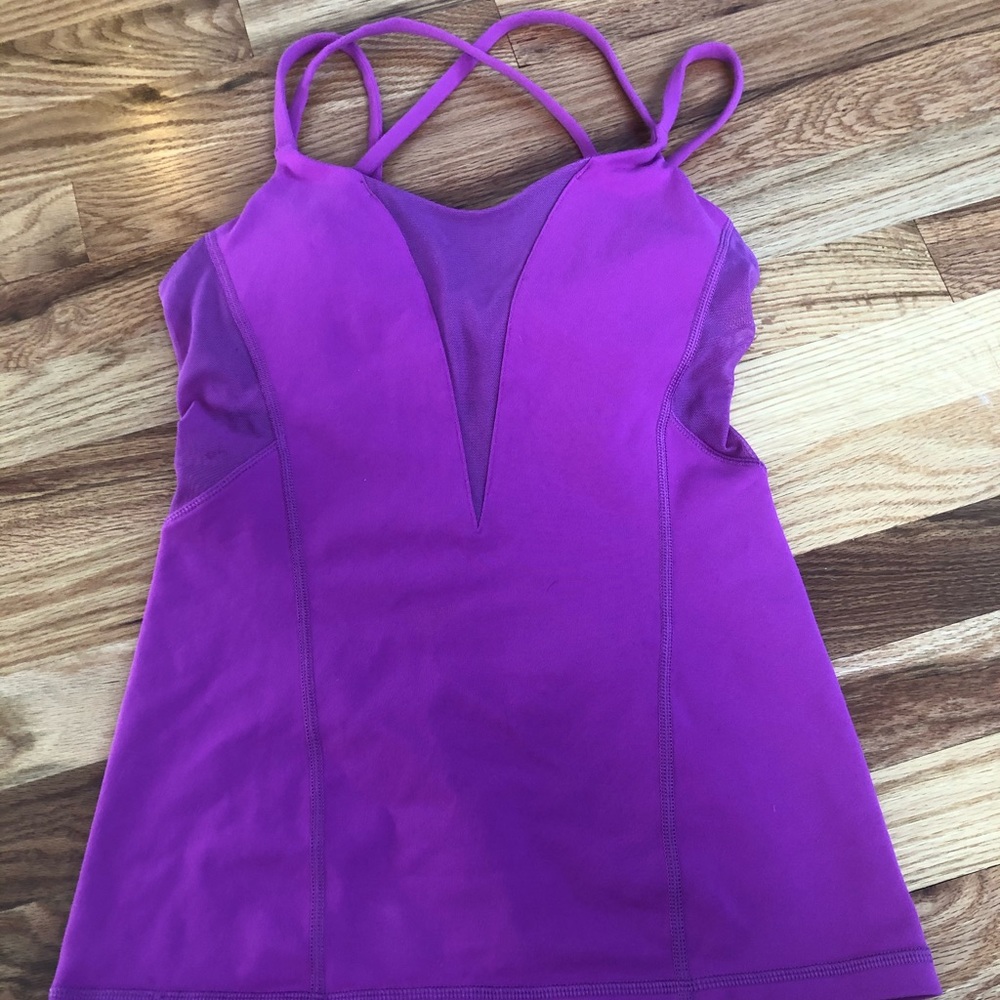 Lululemon top